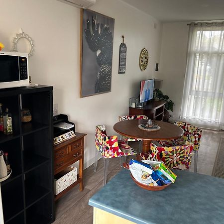 Sunshine Four Apartment Salisbury Bagian luar foto