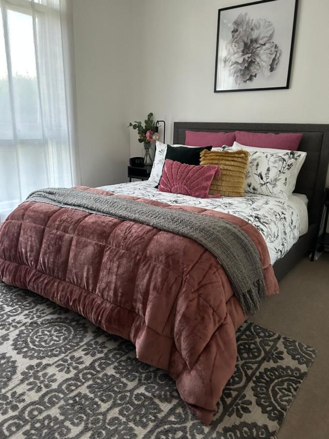 Sunshine Four Apartment Salisbury Bagian luar foto