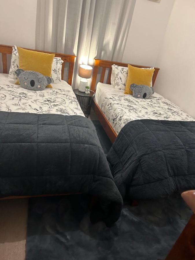 Sunshine Four Apartment Salisbury Bagian luar foto