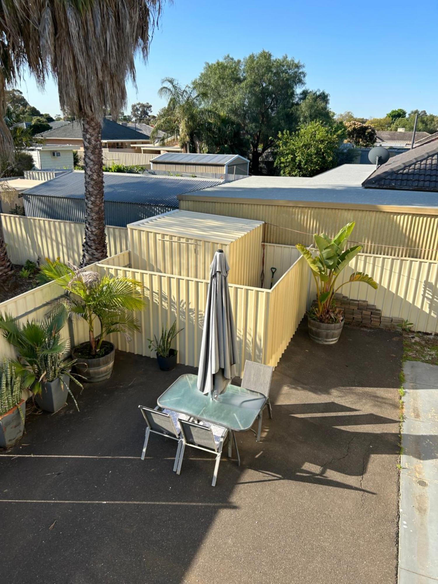 Sunshine Four Apartment Salisbury Bagian luar foto