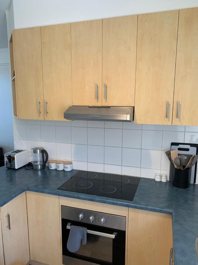 Sunshine Four Apartment Salisbury Bagian luar foto